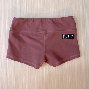 FLEO Exercise Hot shorts in Pink Rose size Small